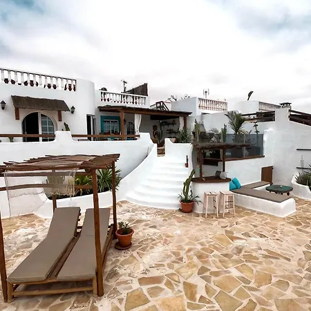 Villa Luxury Beachfront Villa *